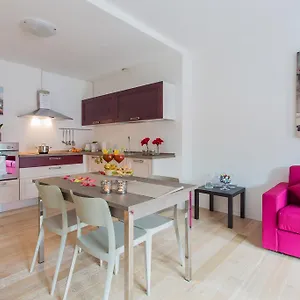 Santa Sofia Apartment Padua